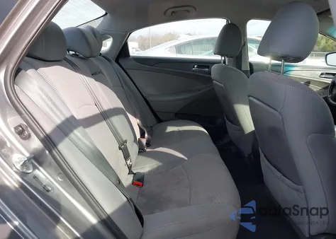 2013 Hyundai Sonata Gls z USA, uszkodzony, nr VIN 5NPEB4AC6DH624152